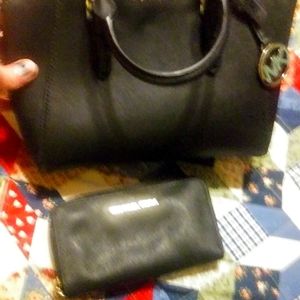 Michael kors purse NWT!!!